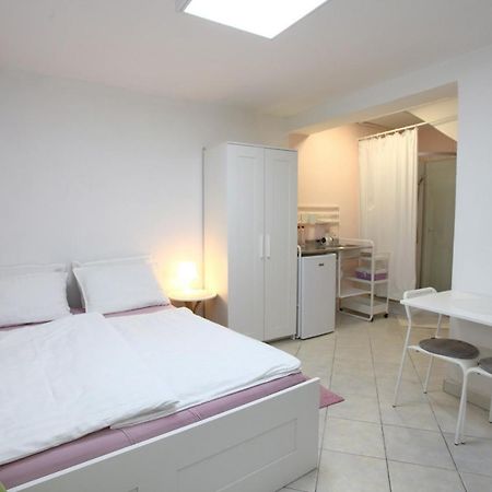City Room Apartment Date Koper Luaran gambar