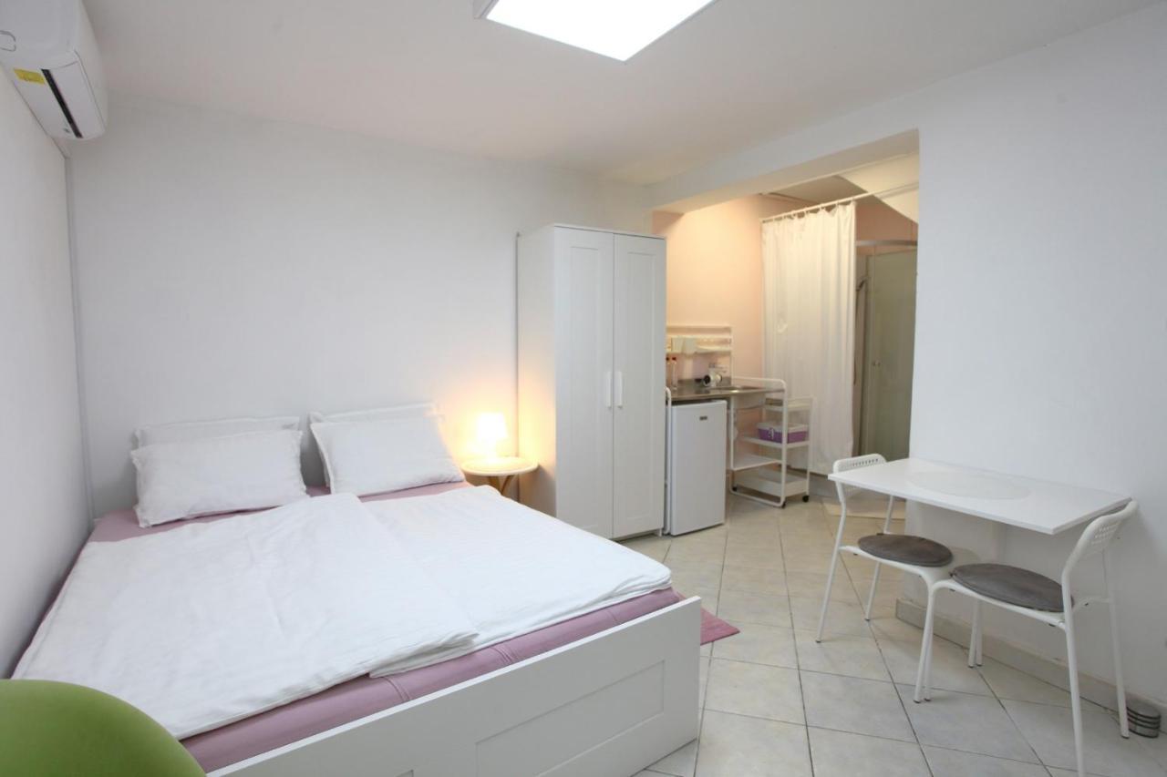 City Room Apartment Date Koper Luaran gambar